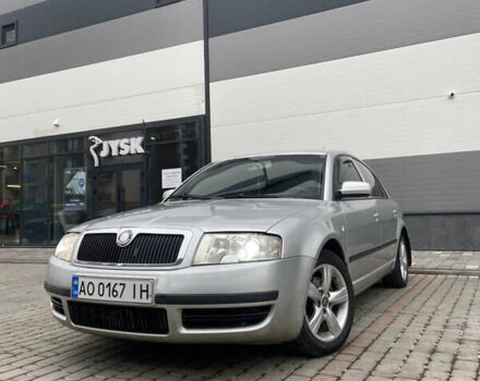 Сірий Шкода Суперб, об'ємом двигуна 2 л та пробігом 300 тис. км за 2899 $, фото 1 на Automoto.ua