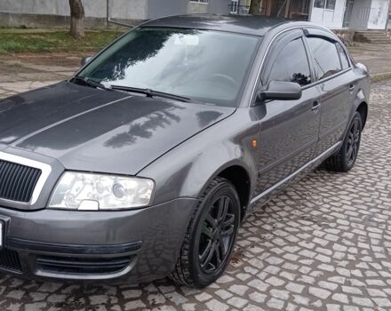 Сірий Шкода Суперб, об'ємом двигуна 2 л та пробігом 370 тис. км за 3550 $, фото 1 на Automoto.ua