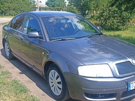 Шкода Суперб 2003 в Чугуеве на Automoto.ua Серый Шкода Суперб, объемом двигателя 0 л и пробегом 1 тыс. км за 2850 $, фото 1 на Automoto.ua