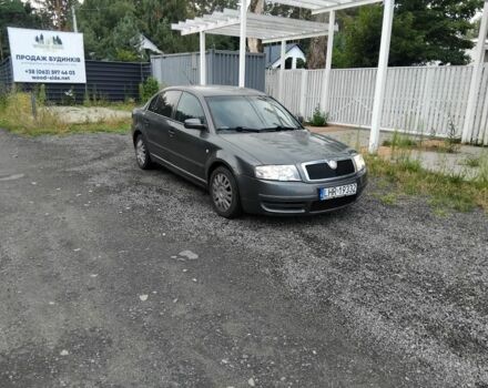 Сірий Шкода Суперб, об'ємом двигуна 1.9 л та пробігом 300 тис. км за 2250 $, фото 1 на Automoto.ua