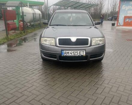 Серый Шкода Суперб, объемом двигателя 1.8 л и пробегом 260 тыс. км за 5300 $, фото 1 на Automoto.ua