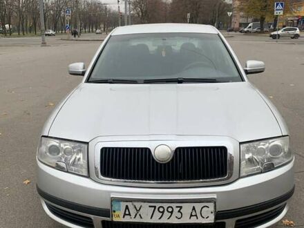 Серый Шкода Суперб, объемом двигателя 1.8 л и пробегом 312 тыс. км за 5000 $, фото 1 на Automoto.ua