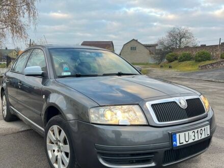 Серый Шкода Суперб, объемом двигателя 1.9 л и пробегом 330 тыс. км за 2250 $, фото 1 на Automoto.ua