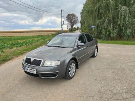 Шкода Суперб 2004 в Львове на Automoto.ua Серый Шкода Суперб, объемом двигателя 1.9 л и пробегом 300 тыс. км за 1835 $, фото 1 на Automoto.ua