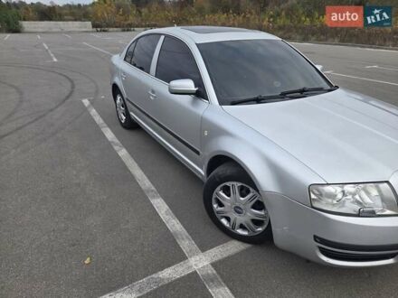 Шкода Суперб 2004 в Ирпене на Automoto.ua Серый Шкода Суперб, объемом двигателя 1.9 л и пробегом 310 тыс. км за 5700 $, фото 1 на Automoto.ua