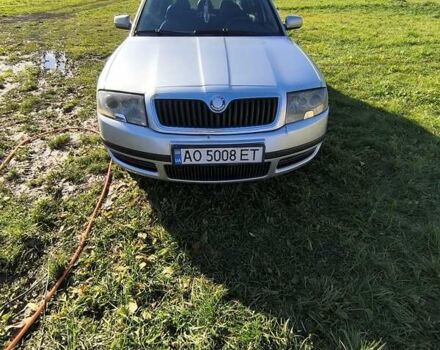 Серый Шкода Суперб, объемом двигателя 1.8 л и пробегом 340 тыс. км за 4000 $, фото 1 на Automoto.ua