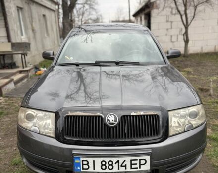 Серый Шкода Суперб, объемом двигателя 1.8 л и пробегом 330 тыс. км за 4000 $, фото 1 на Automoto.ua