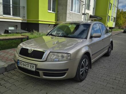 Серый Шкода Суперб, объемом двигателя 1.8 л и пробегом 351 тыс. км за 4650 $, фото 1 на Automoto.ua