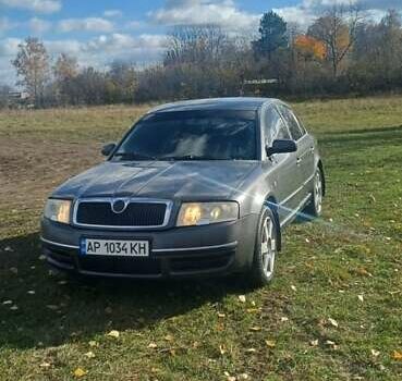 Шкода Суперб 2005 у Бердичеве на Automoto.ua Сірий Шкода Суперб, об'ємом двигуна 1.8 л та пробігом 252 тис. км за 3550 $, фото 1 на Automoto.ua