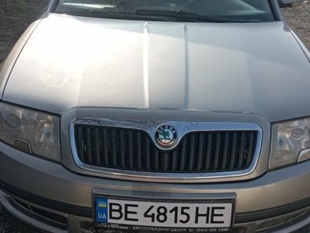 Серый Шкода Суперб, объемом двигателя 1.8 л и пробегом 270 тыс. км за 4500 $, фото 1 на Automoto.ua