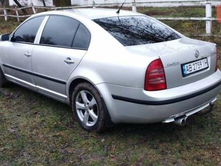 Серый Шкода Суперб, объемом двигателя 1.78 л и пробегом 402 тыс. км за 3350 $, фото 1 на Automoto.ua