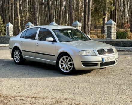 Серый Шкода Суперб, объемом двигателя 1.8 л и пробегом 250 тыс. км за 5200 $, фото 1 на Automoto.ua