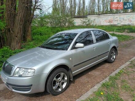 Шкода Суперб 2006 в Чернигове на Automoto.ua Серый Шкода Суперб, объемом двигателя 1.78 л и пробегом 290 тыс. км за 8000 $, фото 1 на Automoto.ua
