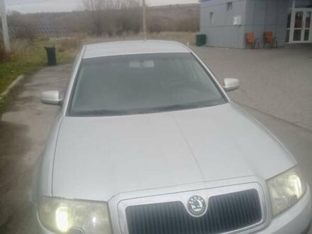 Серый Шкода Суперб, объемом двигателя 1.78 л и пробегом 327 тыс. км за 2999 $, фото 1 на Automoto.ua