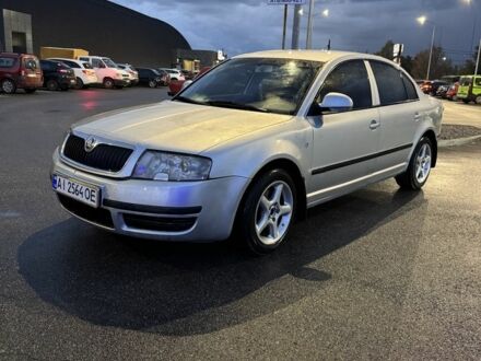 Серый Шкода Суперб, объемом двигателя 1.8 л и пробегом 270 тыс. км за 4199 $, фото 1 на Automoto.ua