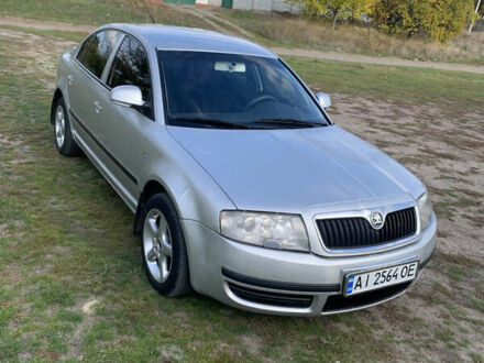 Серый Шкода Суперб, объемом двигателя 1.78 л и пробегом 290 тыс. км за 3800 $, фото 1 на Automoto.ua