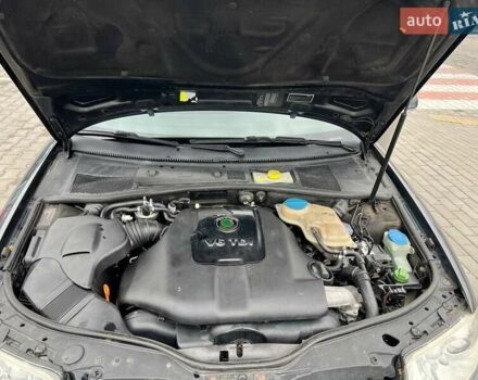 Серый Шкода Суперб, объемом двигателя 2.5 л и пробегом 331 тыс. км за 5450 $, фото 1 на Automoto.ua