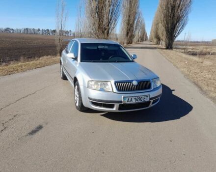 Серый Шкода Суперб, объемом двигателя 1.8 л и пробегом 390 тыс. км за 5000 $, фото 1 на Automoto.ua