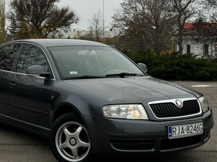 Серый Шкода Суперб, объемом двигателя 1.9 л и пробегом 380 тыс. км за 3250 $, фото 1 на Automoto.ua