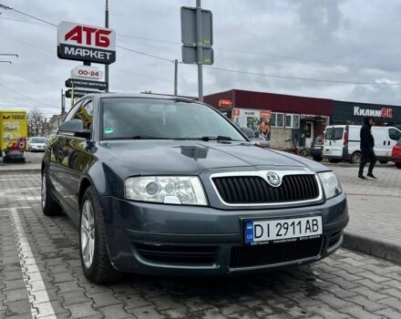 Серый Шкода Суперб, объемом двигателя 2.5 л и пробегом 331 тыс. км за 5450 $, фото 1 на Automoto.ua
