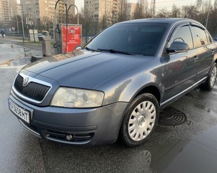 Серый Шкода Суперб, объемом двигателя 1.8 л и пробегом 383 тыс. км за 5000 $, фото 1 на Automoto.ua