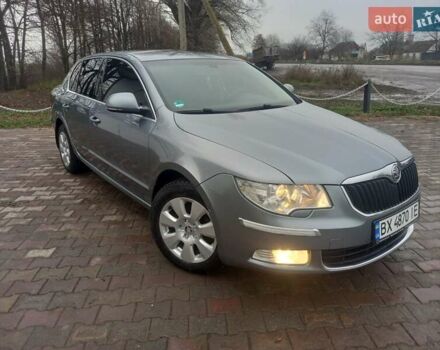 Серый Шкода Суперб, объемом двигателя 1.8 л и пробегом 323 тыс. км за 6350 $, фото 1 на Automoto.ua