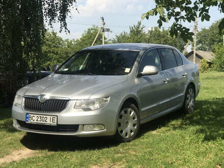Шкода Суперб 2009 в Бродах на Automoto.ua Серый Шкода Суперб, объемом двигателя 1.9 л и пробегом 300 тыс. км за 6999 $, фото 1 на Automoto.ua