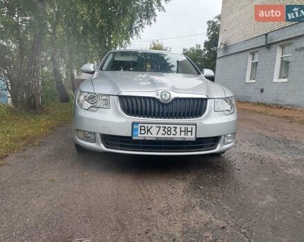 Серый Шкода Суперб, объемом двигателя 1.97 л и пробегом 150 тыс. км за 9300 $, фото 1 на Automoto.ua