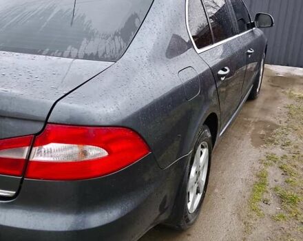 Серый Шкода Суперб, объемом двигателя 1.8 л и пробегом 450 тыс. км за 7500 $, фото 1 на Automoto.ua