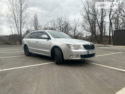 Сірий Шкода Суперб, об'ємом двигуна 2 л та пробігом 260 тис. км за 7700 $, фото 1 на Automoto.ua