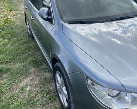 Сірий Шкода Суперб, об'ємом двигуна 2 л та пробігом 320 тис. км за 7800 $, фото 1 на Automoto.ua