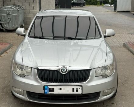 Сірий Шкода Суперб, об'ємом двигуна 2 л та пробігом 450 тис. км за 4500 $, фото 1 на Automoto.ua