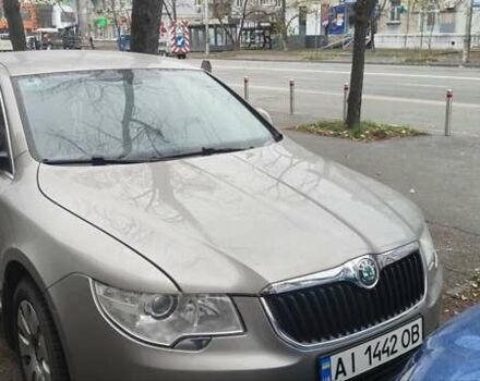 Сірий Шкода Суперб, об'ємом двигуна 1.97 л та пробігом 335 тис. км за 9500 $, фото 1 на Automoto.ua