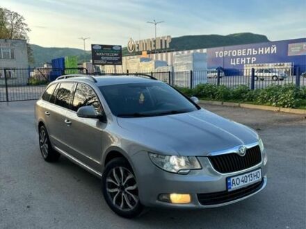 Сірий Шкода Суперб, об'ємом двигуна 2 л та пробігом 270 тис. км за 9400 $, фото 1 на Automoto.ua