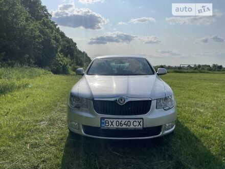Шкода Суперб 2010 в Каменце-Подольском на Automoto.ua Серый Шкода Суперб, объемом двигателя 1.9 л и пробегом 290 тыс. км за 9200 $, фото 1 на Automoto.ua