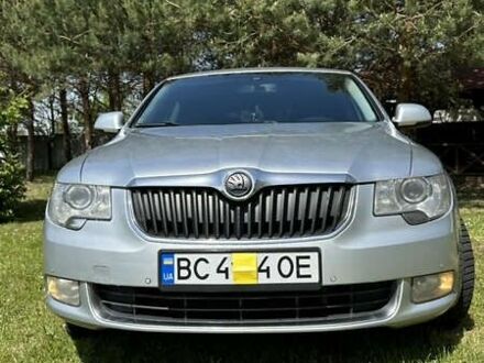 Шкода Суперб 2010 в Львове на Automoto.ua Серый Шкода Суперб, объемом двигателя 0 л и пробегом 253 тыс. км за 9000 $, фото 1 на Automoto.ua