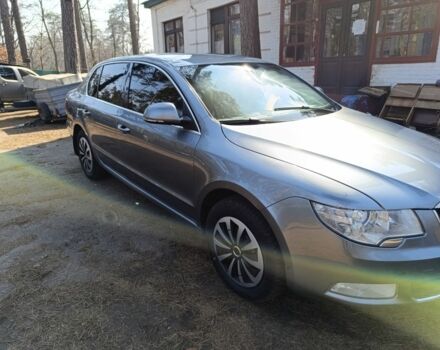 Серый Шкода Суперб, объемом двигателя 1.8 л и пробегом 230 тыс. км за 12900 $, фото 1 на Automoto.ua