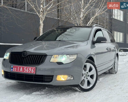 Серый Шкода Суперб, объемом двигателя 2 л и пробегом 240 тыс. км за 11400 $, фото 1 на Automoto.ua