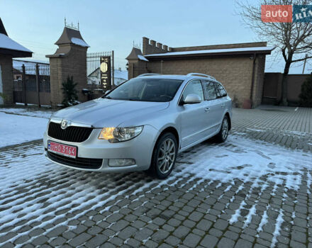 Серый Шкода Суперб, объемом двигателя 2 л и пробегом 343 тыс. км за 10500 $, фото 1 на Automoto.ua
