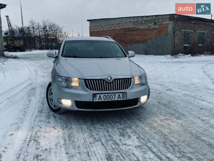 Сірий Шкода Суперб, об'ємом двигуна 1.6 л та пробігом 300 тис. км за 8500 $, фото 1 на Automoto.ua