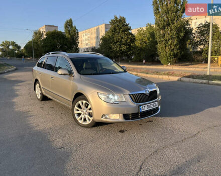 Серый Шкода Суперб, объемом двигателя 1.8 л и пробегом 232 тыс. км за 8500 $, фото 1 на Automoto.ua