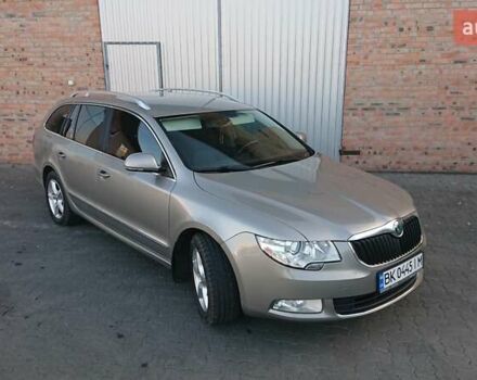 Серый Шкода Суперб, объемом двигателя 1.8 л и пробегом 224 тыс. км за 9500 $, фото 1 на Automoto.ua