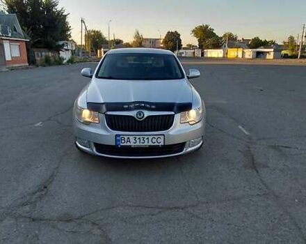 Серый Шкода Суперб, объемом двигателя 1.97 л и пробегом 378 тыс. км за 8500 $, фото 1 на Automoto.ua