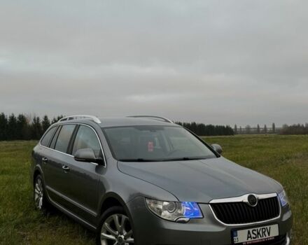 Серый Шкода Суперб, объемом двигателя 2 л и пробегом 220 тыс. км за 11800 $, фото 1 на Automoto.ua