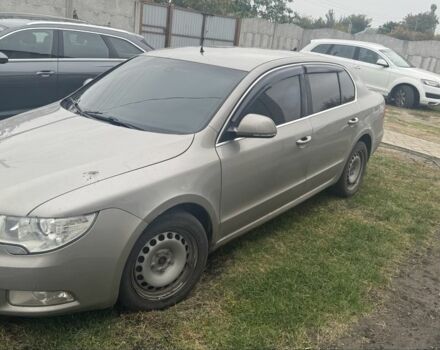 Серый Шкода Суперб, объемом двигателя 1.6 л и пробегом 240 тыс. км за 7000 $, фото 1 на Automoto.ua