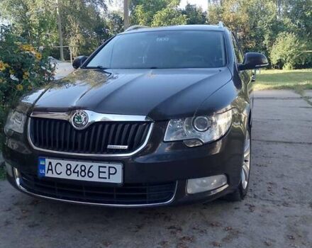 Серый Шкода Суперб, объемом двигателя 1.6 л и пробегом 230 тыс. км за 12300 $, фото 1 на Automoto.ua