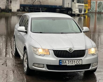 Серый Шкода Суперб, объемом двигателя 2 л и пробегом 245 тыс. км за 9900 $, фото 1 на Automoto.ua