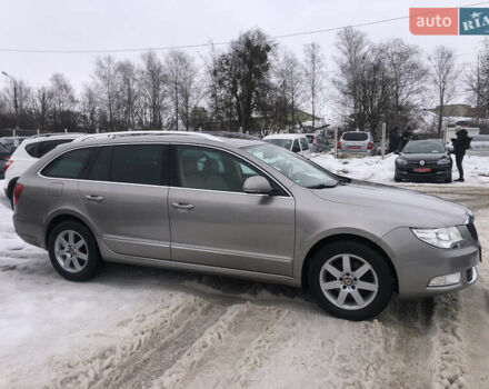 Серый Шкода Суперб, объемом двигателя 1.8 л и пробегом 212 тыс. км за 10800 $, фото 1 на Automoto.ua