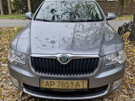 Серый Шкода Суперб, объемом двигателя 1.8 л и пробегом 142 тыс. км за 12000 $, фото 1 на Automoto.ua