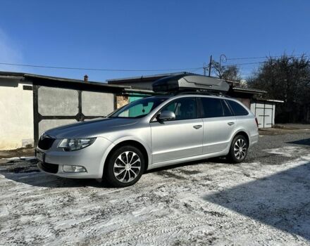 Серый Шкода Суперб, объемом двигателя 2 л и пробегом 185 тыс. км за 11000 $, фото 1 на Automoto.ua